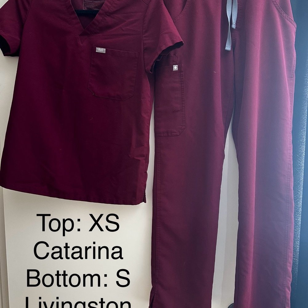 Figs Burgundy Scrub Set